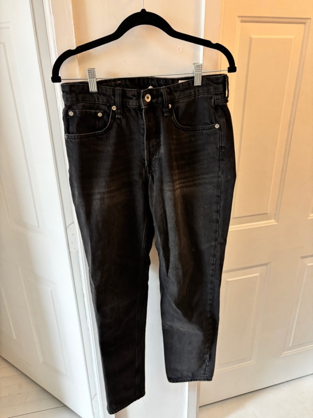 rag & bone Rosa Mid-Rise Boyfriend Women's Straight Leg Jeans in Washed Black